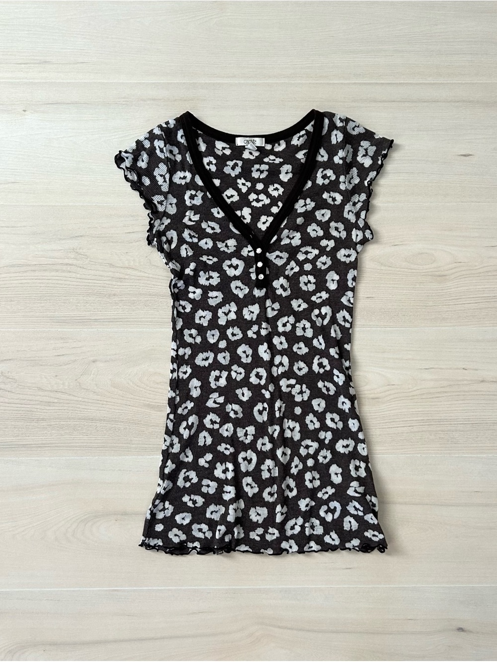 animal print cache fitted henley
